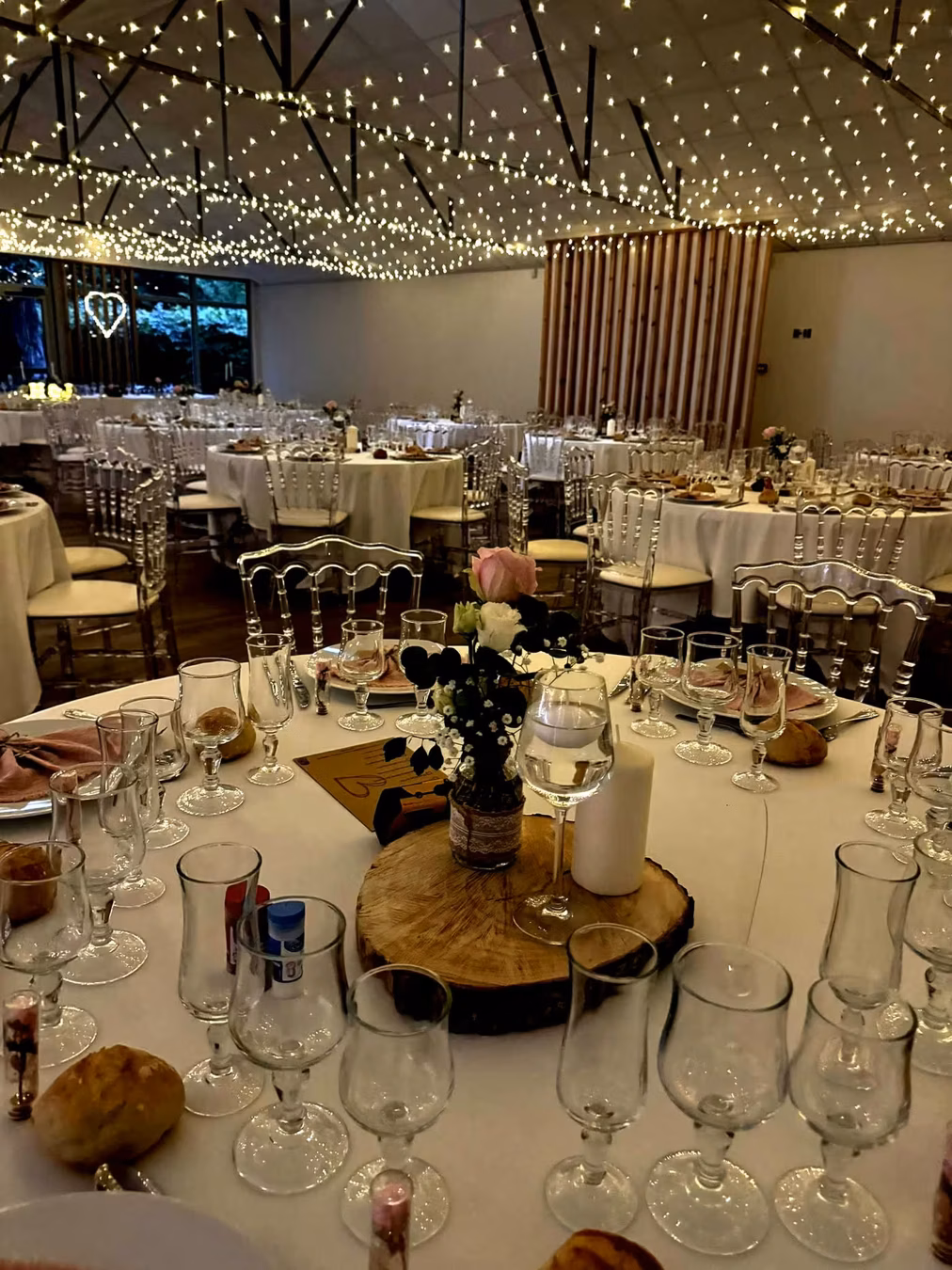 Guirlandes LED ciel étoilé calcul de densité et longueur pour un mariage